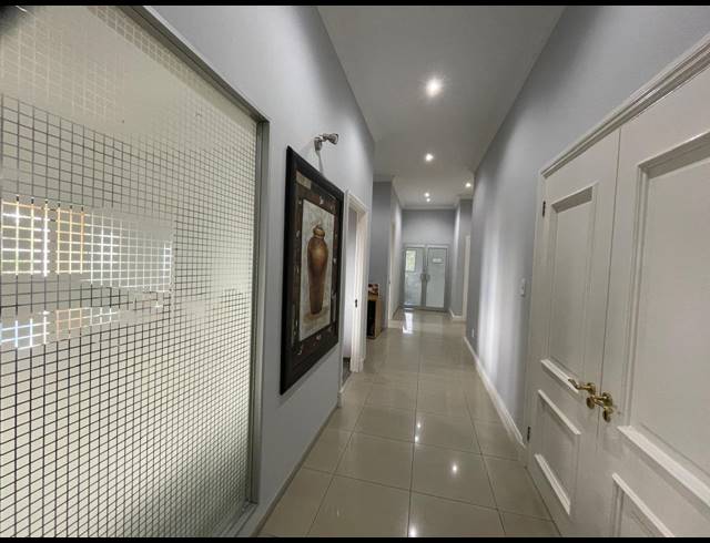 241M² OFFICE TO LET IN RIVONIA